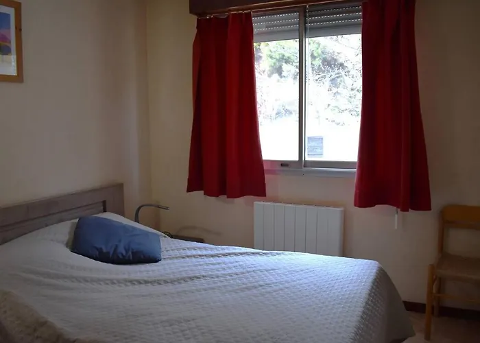 Spacieux 4 Pieces Renove Au Centre De Font-romeu - Fr-1-580-28 Apartamento *